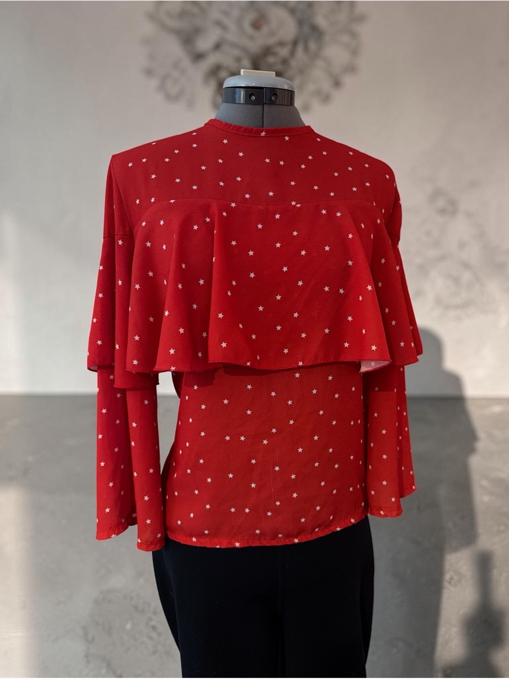 Boohoo Red Star Ruffle-Back Blouse